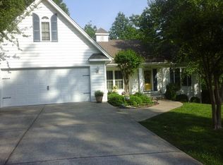 726 Marina Village Dr, Grand Rivers, KY 42045