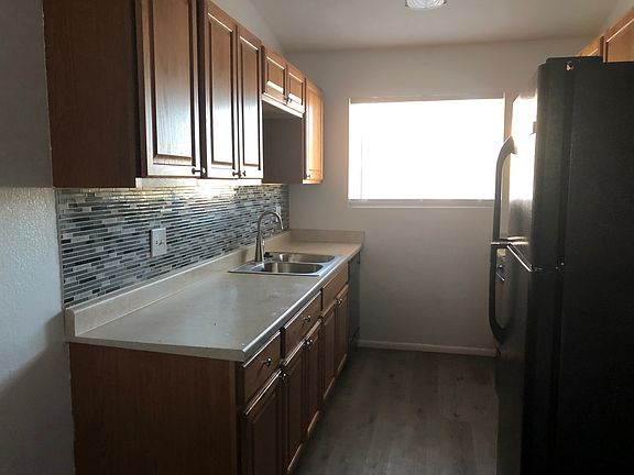 3rd image of 260 W 8th Ave APT 207