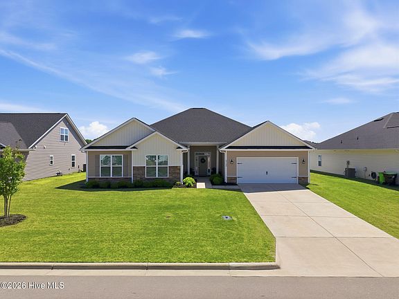 2nd image of 2745 Luna Lane