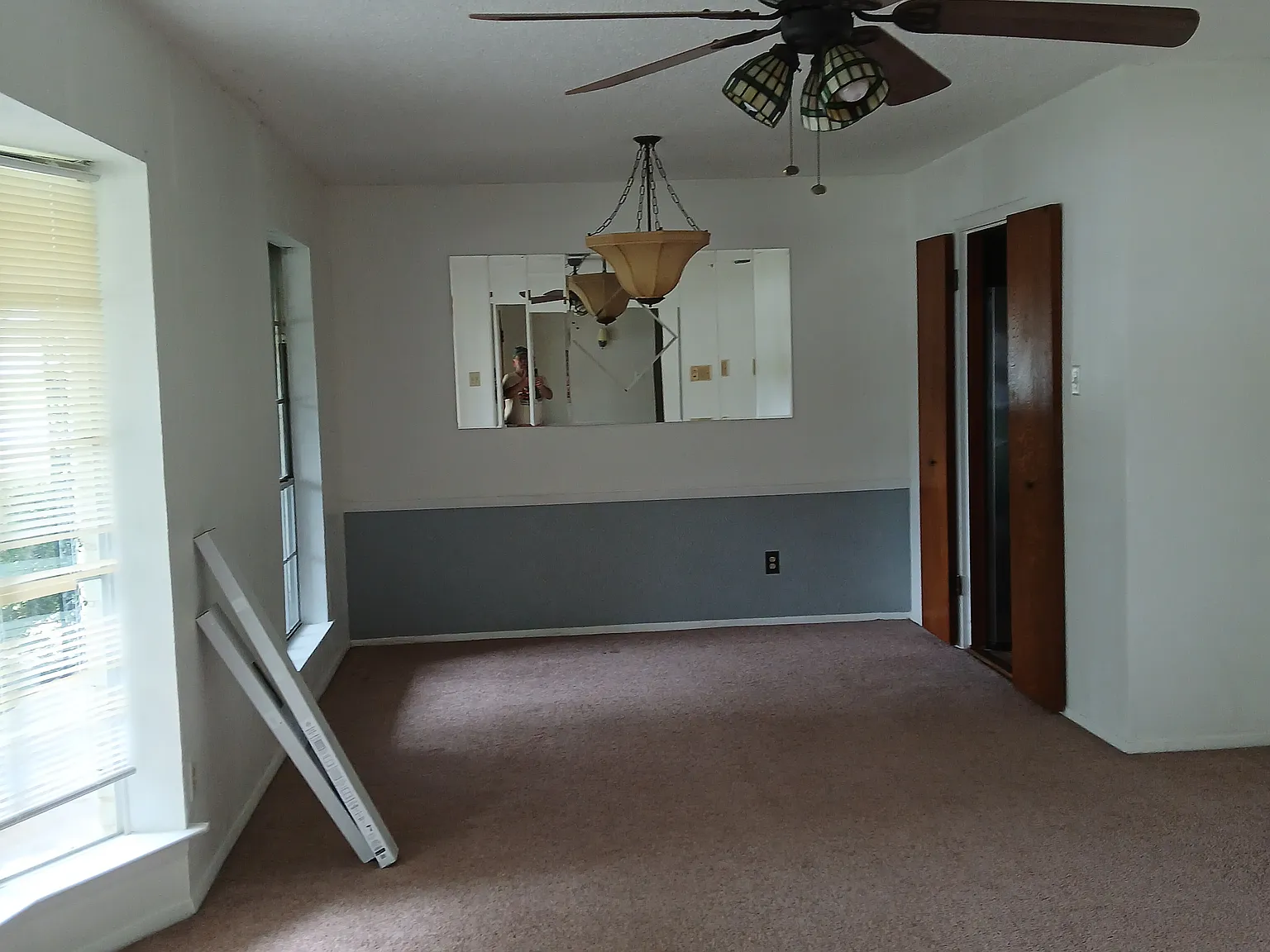 4 bed, 2200 sqft, $2,200 — Photo 4