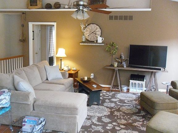 5th image of 3072 Baffin Dr