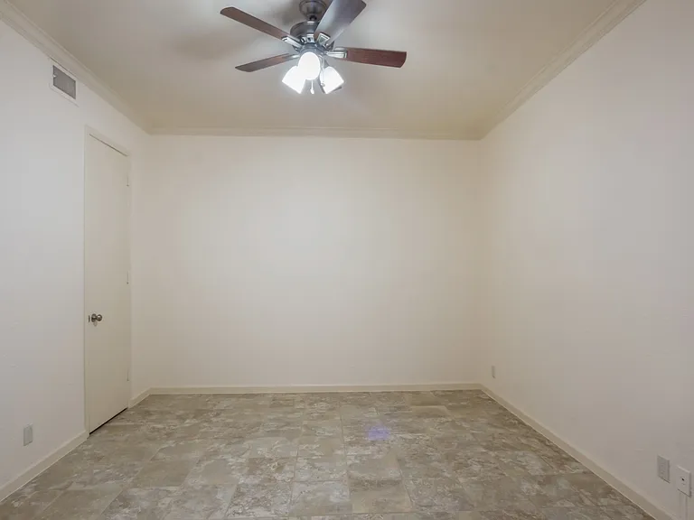7707 Broadway St #23A — Photo 14