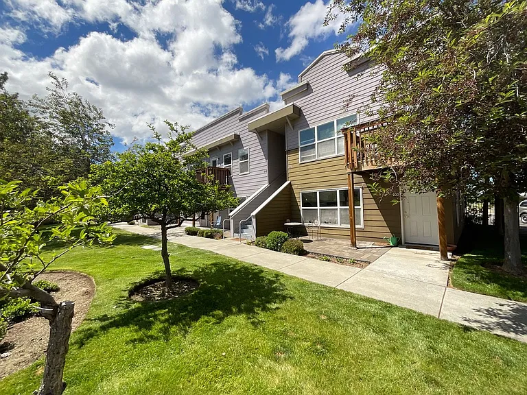 153 E Adams Ave — Photo 12