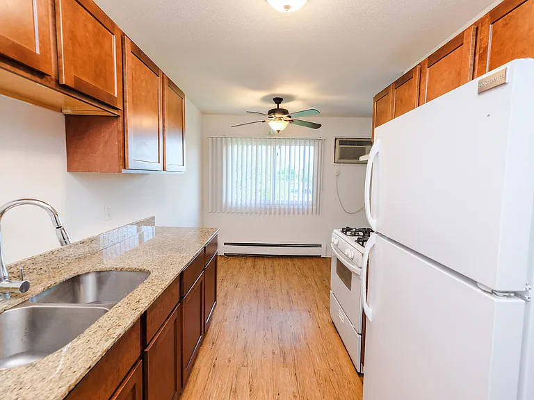 Trentwood Apartments — Photo 30