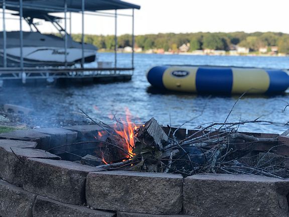 2nd image of 1314 Lakeshore Dr