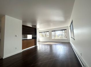 Bayview Apartments, Seattle, WA 98105