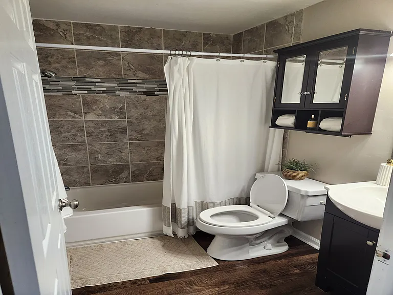 Black Bear Creek Apartments — Photo 9