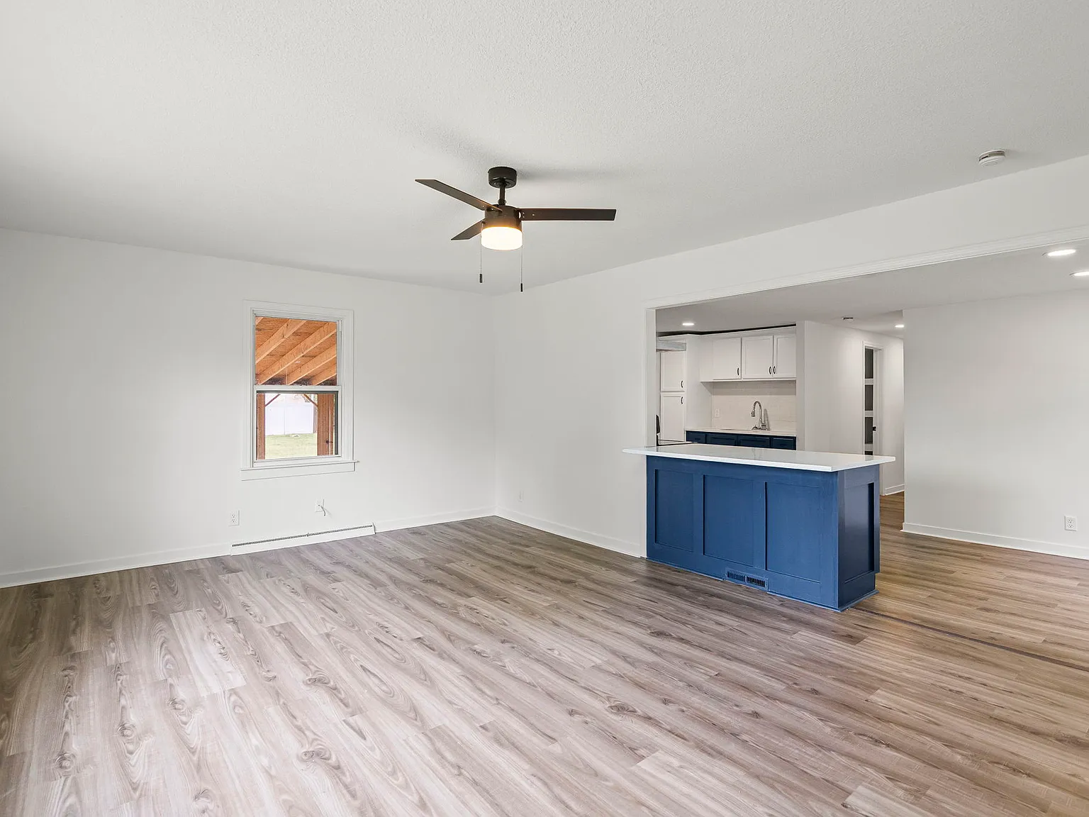 4705 Prairie Ave — Photo 4
