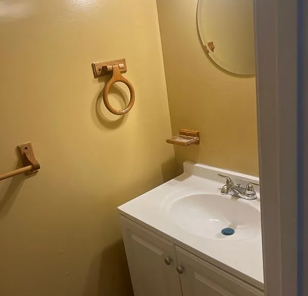202 Jennifer Dr — Photo 8