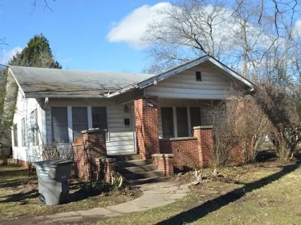 1803 Seran Dr, Wewoka, OK 74884