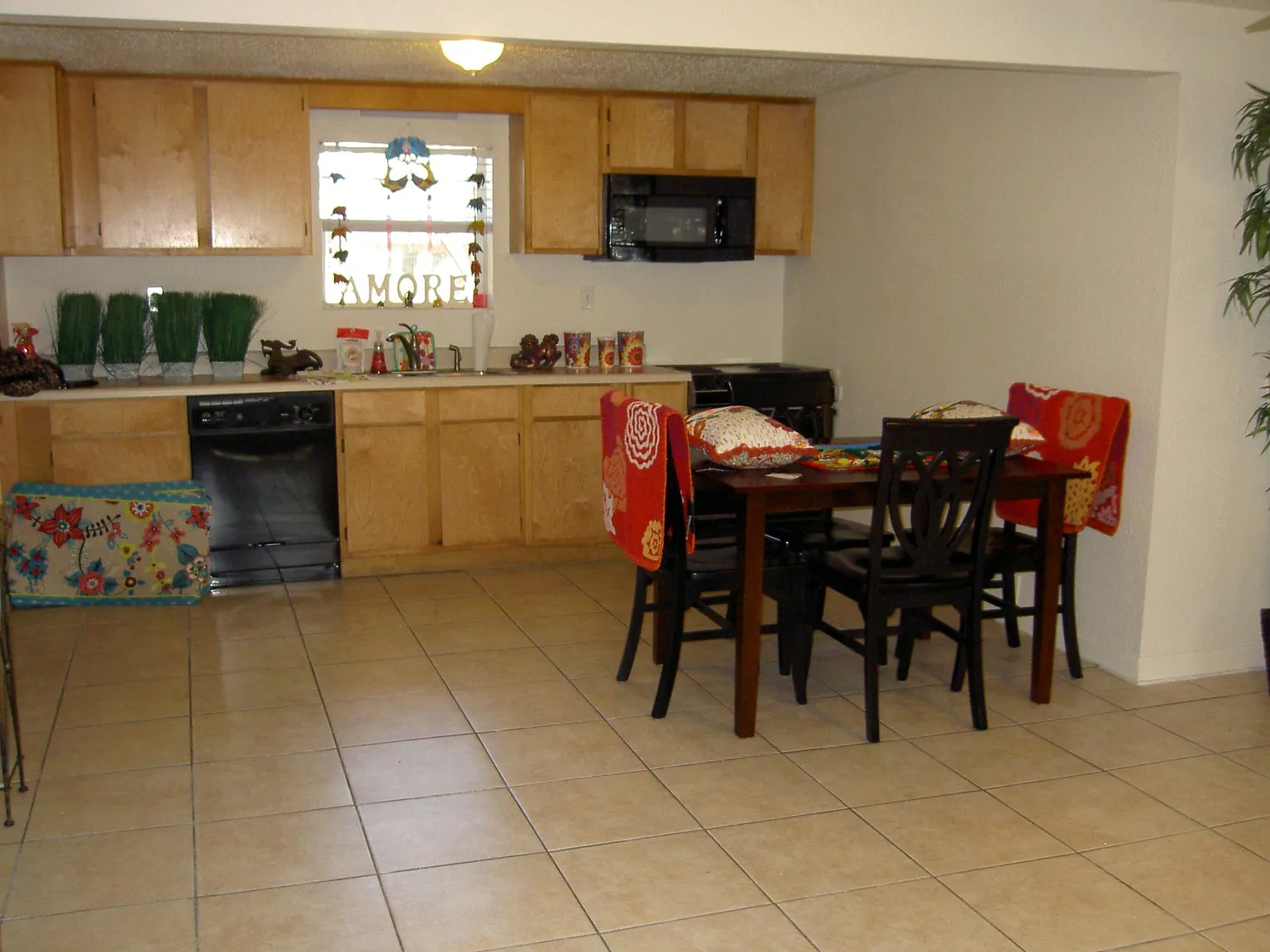 3 bed, 1203 sqft, $1,950 — Photo 3