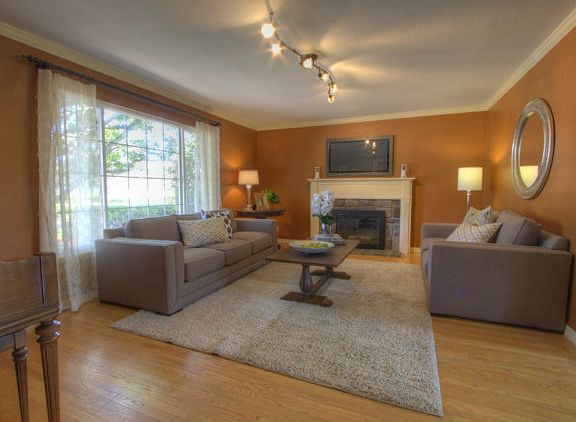 3rd image of 3444 Notre Dame Dr