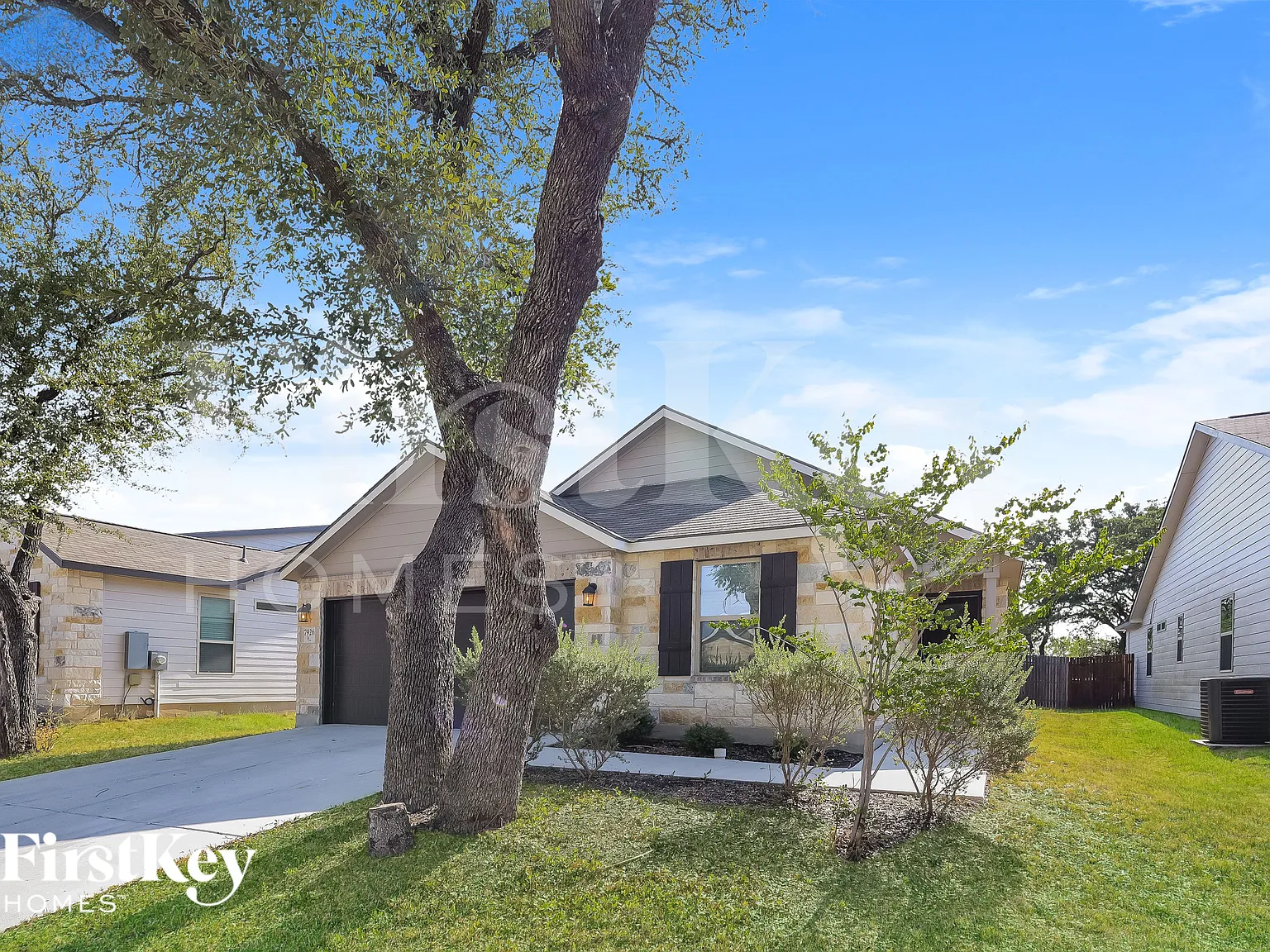 3 bed, 2.0 bath, 1750 sqft, $1,970 — Photo 3