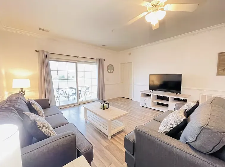 4825 Luster Leaf Cir #201 — Photo 13