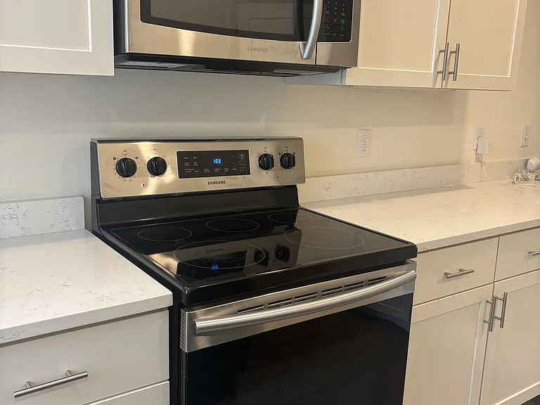Stove and Microwave