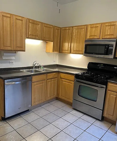 1710 N Talman Ave #1 — Photo 12