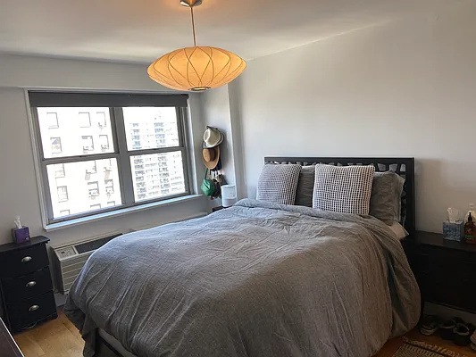 Rented by David Francis New York LLC | media 11