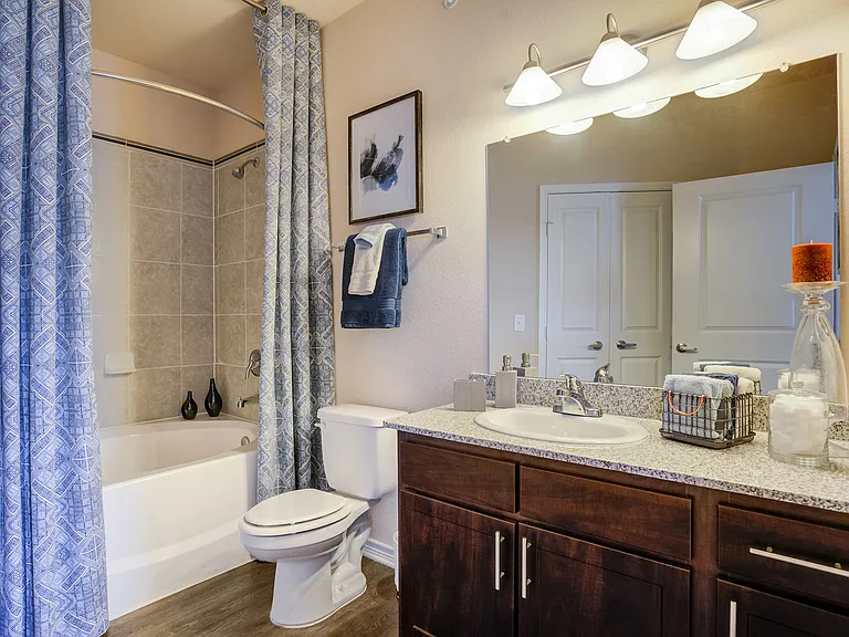 Residence at Midland — Photo 13