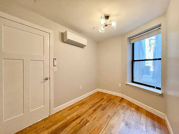 5th image of 46 Clifton Pl #1C