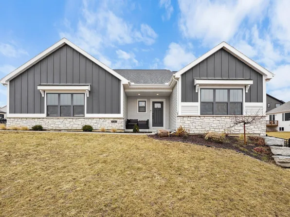641 Ridge Vw, Oregon, WI 53575