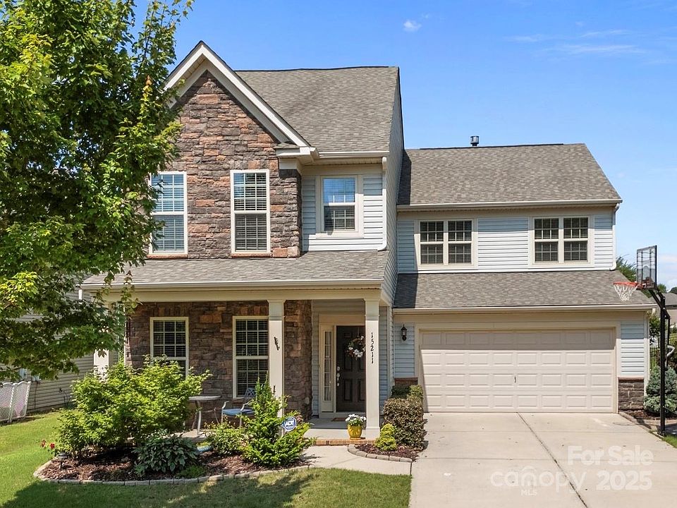 1st image of 15211 Colonial Park Dr