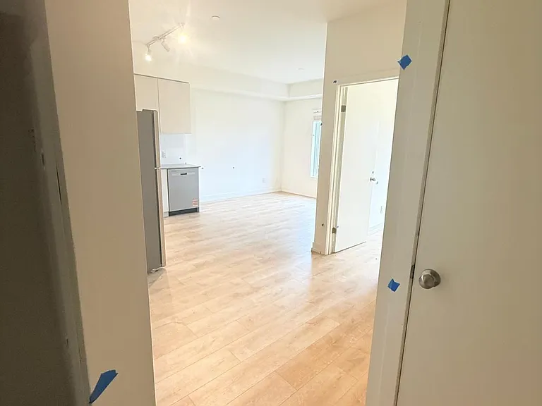 16 Melbourne Ave #317B — Photo 27