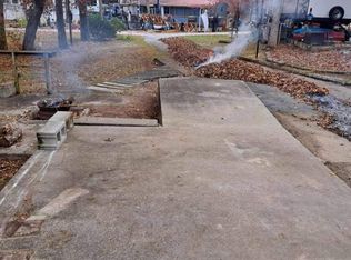 200 & 159 Honeysuckle Ln, Crossville, TN 38572