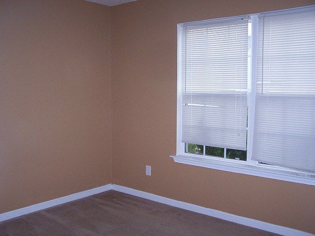 2nd image of 2427 Garnet Ave