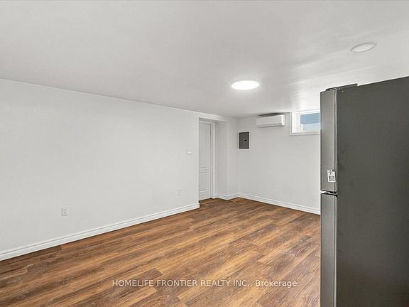 4th image of 99 Regent Rd #5