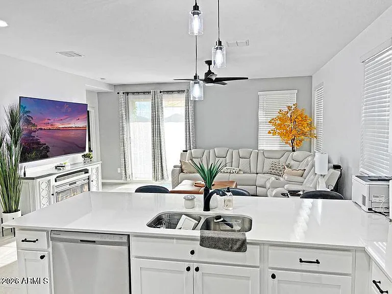 29902 N Acacia Dr — Photo 17