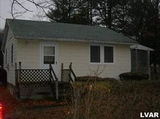 131 Island Rd, Mount Bethel, PA 18343
