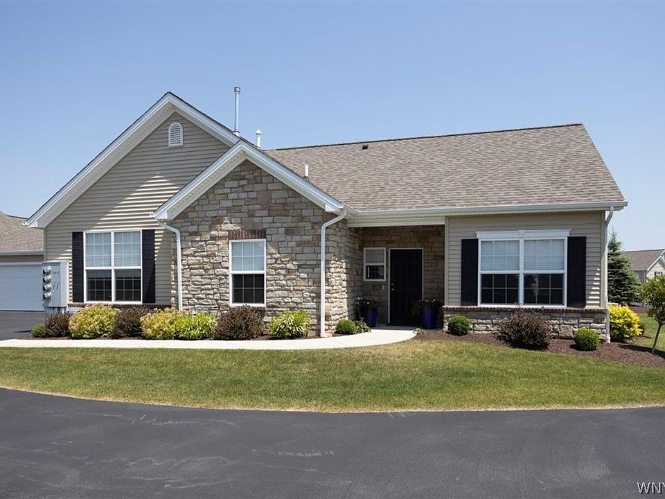 1st image of 5692 Ferncrest Dr #D