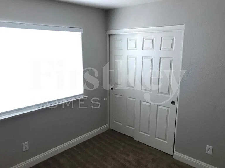 8041 Hilliard Ave — Photo 13