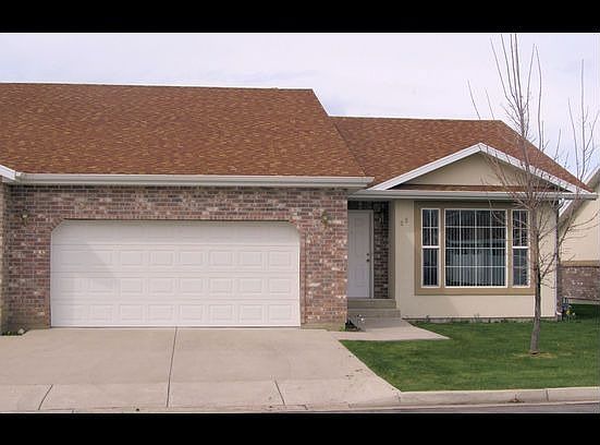 2nd image of 25 Mountain View Ln