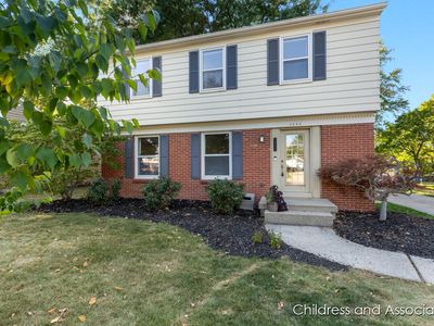 2245 Ridgewood Ave SE, Grand Rapids, MI, 49546