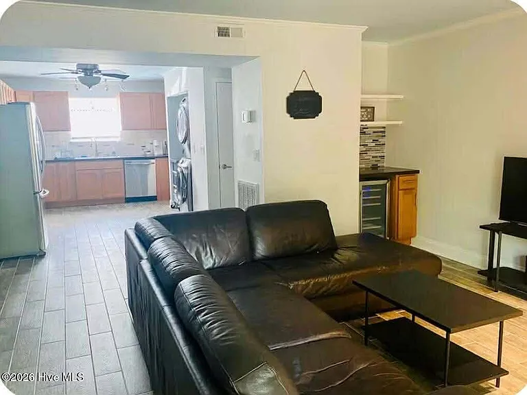 4525 Kimberly Way — Photo 5