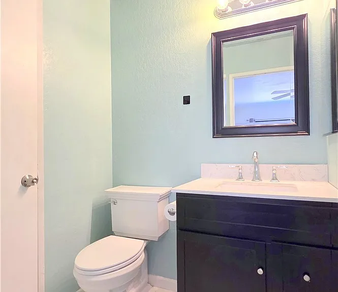 1546 Clock Ave — Photo 20