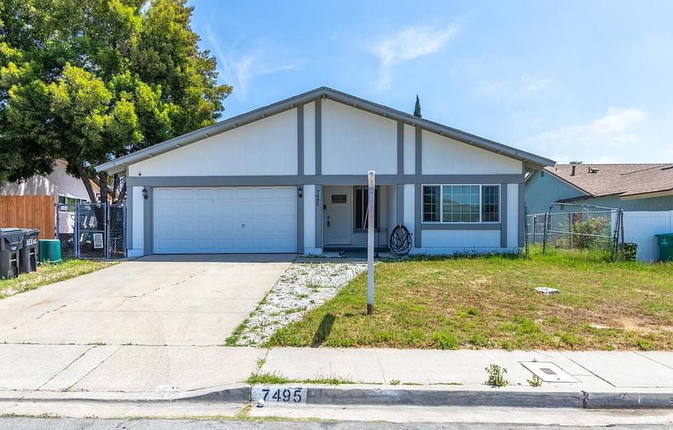 1st image of 7495 San Vicente St