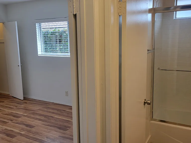 12485 Walsh Ave — Photo 11