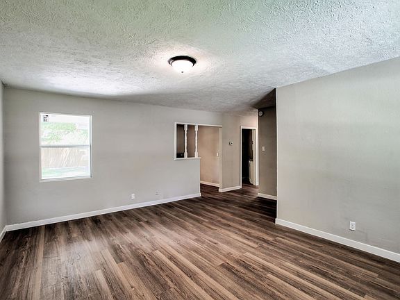 3rd image of 2910 Robinson Blvd