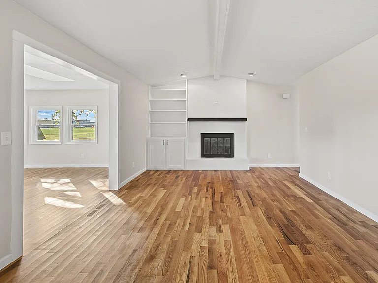 3839 Rome Dr — Photo 15