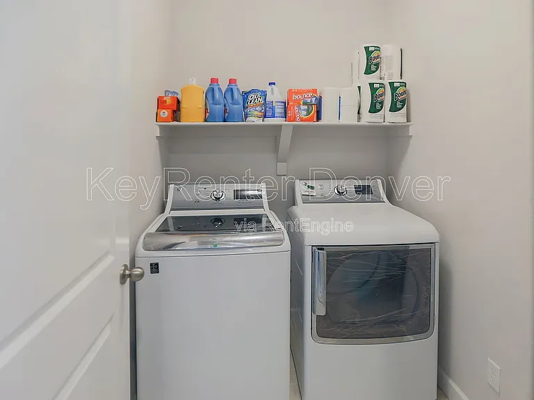 270 S Langdale Ct — Photo 17
