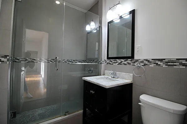 Rented by Hagstrom Management Inc | media 11
