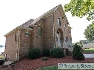 9756 Riviera Dr, Sherrills Ford, NC 28673