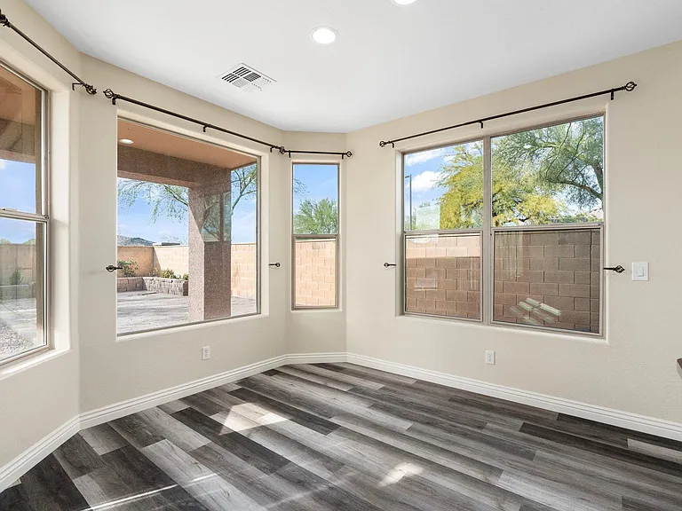 35434 N 31st Dr — Photo 17