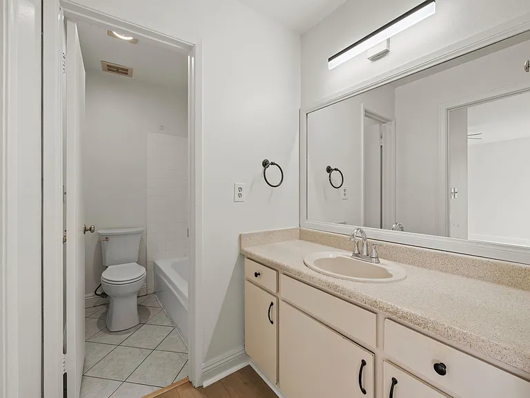 3266 Ashford St #K — Photo 7