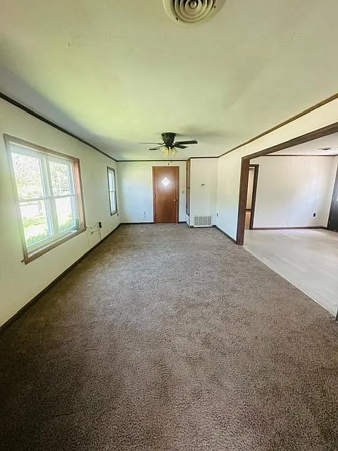 408 Tipton Rd — Photo 2