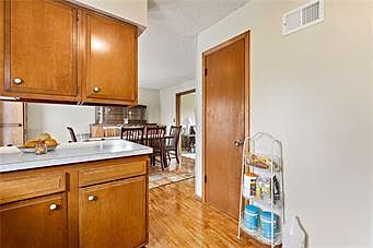 5th image of 1317 N 77th St