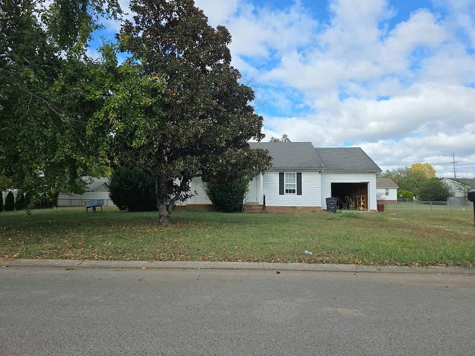 1st image of 3227 Penny Ln