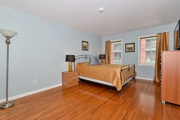 Sold by RE/MAX Gold Coast Realty | media 9